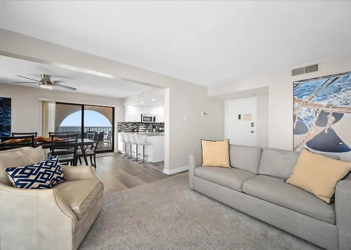 Stunning Oceanfront 2 Bedroom With Outdoor Pool! Ferienhaus