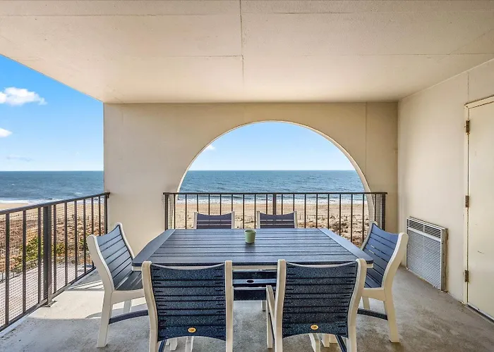 Stunning Oceanfront 2 Bedroom With Outdoor Pool! Ocean Stadt