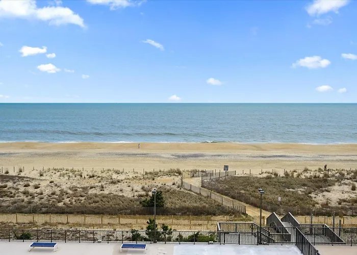 Stunning Oceanfront 2 Bedroom With Outdoor Pool! Ferienhaus Ocean Stadt