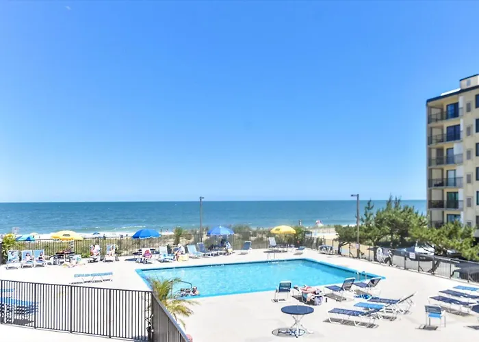 Ferienhaus Stunning Oceanfront 2 Bedroom With Outdoor Pool! Ocean Stadt
