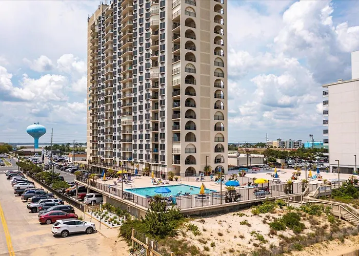 Stunning Oceanfront 2 Bedroom With Outdoor Pool! Ferienhaus