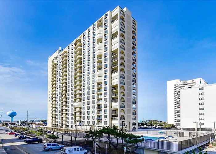 Ferienhaus Stunning Oceanfront 2 Bedroom With Outdoor Pool! Ocean Stadt